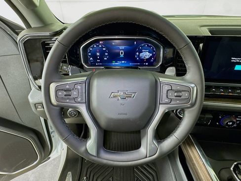 New 2026 Chevrolet Silverado 1500 RST w/ Dark Appearance Package AWD/4WD image 6