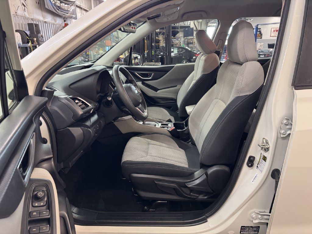Used 2021 Subaru Forester AWD/4WD image 18