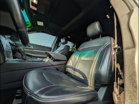 Certified 2019 Ford Explorer Platinum AWD/4WD image 28