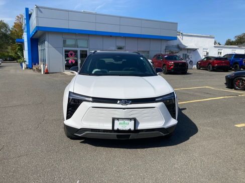 New 2026 Chevrolet Blazer EV LT image 2