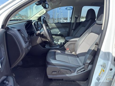 Used 2017 Chevrolet Colorado Z71 image 10