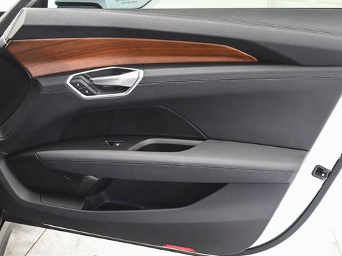 Used 2022 Audi e-tron GT Premium Plus image 10