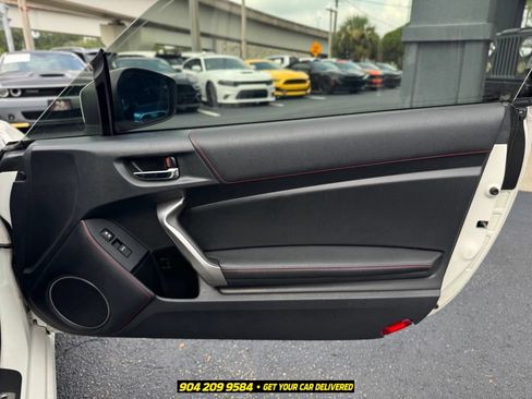 Used 2015 Scion FR-S RWD image 20