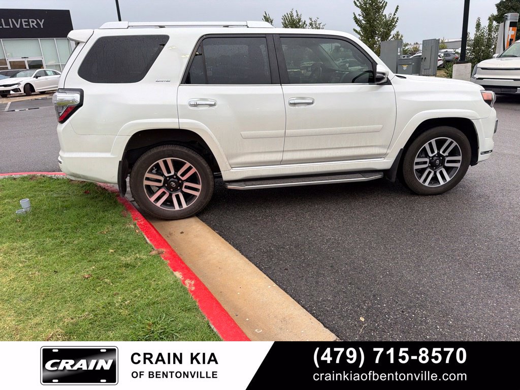 Used 2021 Toyota 4Runner Limited AWD/4WD image 8