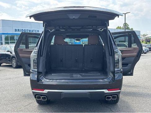 New 2026 Chevrolet Tahoe High Country AWD/4WD image 13