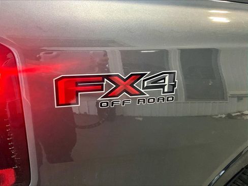 Used 2024 Ford Ranger Lariat w/ FX4 Off-Road Package image 28