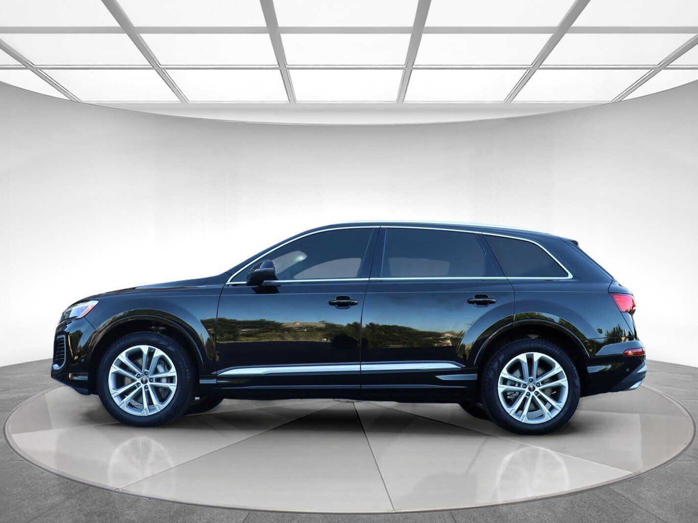 Used 2025 Audi Q7 2.0T Premium AWD/4WD image 4