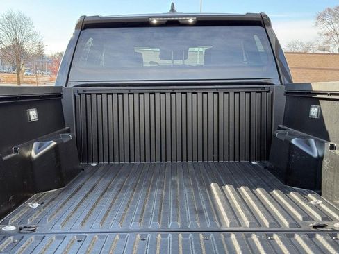 Used 2025 Toyota Tacoma SR5 image 9