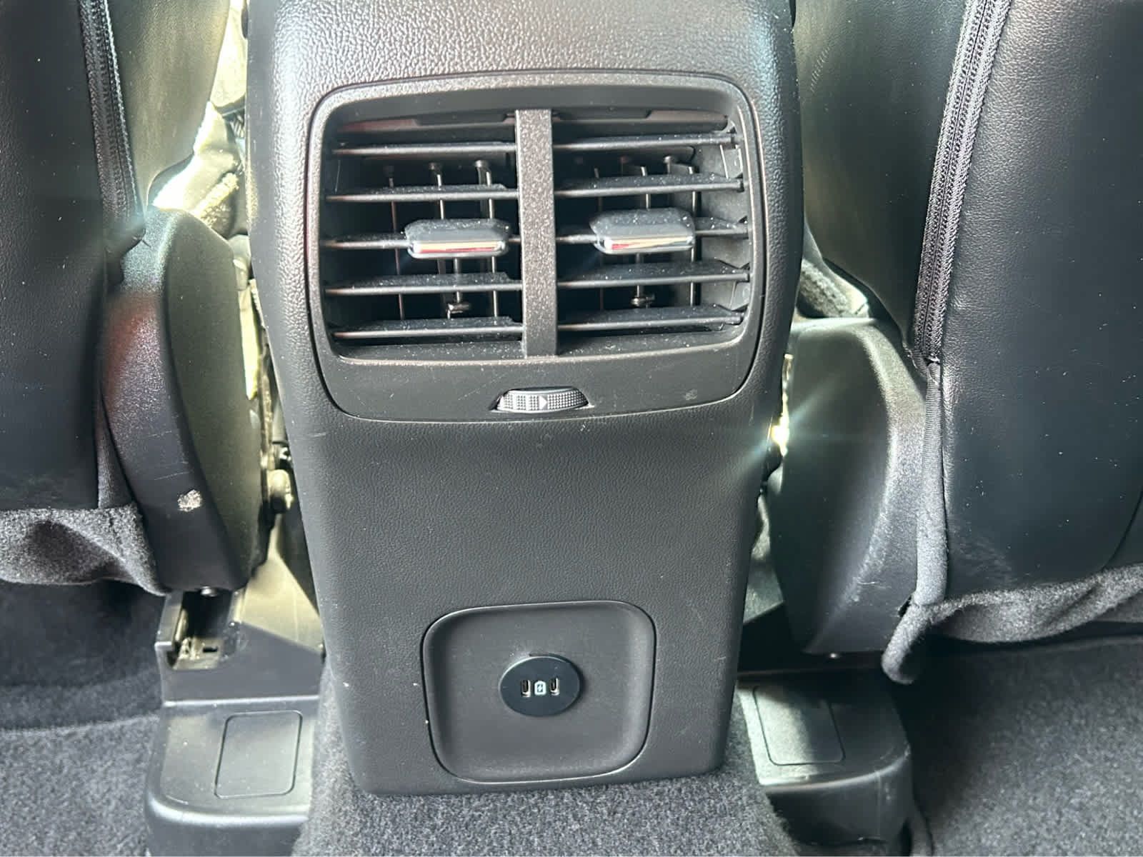 Used 2025 Ford Escape Platinum AWD/4WD image 11