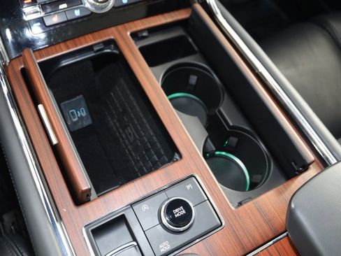 Used 2024 Lincoln Navigator L Reserve image 30