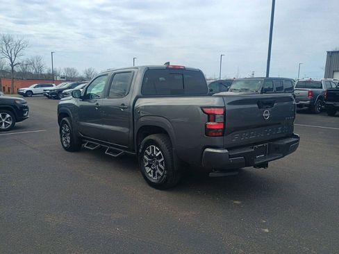 Used 2023 Nissan Frontier SV w/ SV Convenience Package AWD/4WD image 5