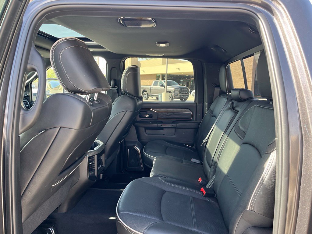 Used 2025 RAM 3500 Limited AWD/4WD image 17