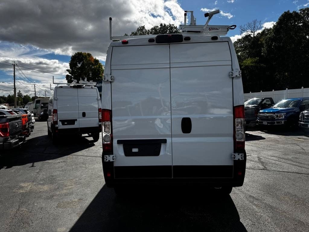 Used 2025 RAM ProMaster 2500 FWD image 5