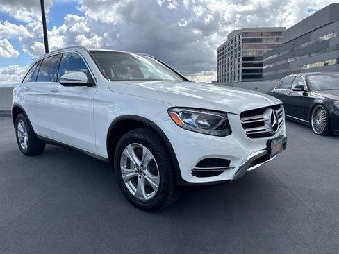 Certified 2017 Mercedes-Benz GLC 300 4MATIC image 3