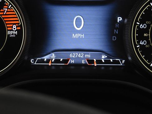 Used 2022 Jeep Cherokee Trailhawk AWD/4WD image 19