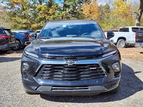 Used 2025 Chevrolet Blazer RS image 2