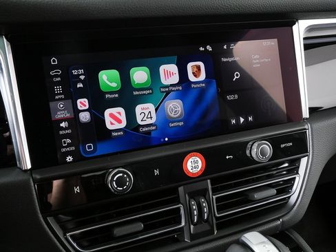 New 2026 Porsche Macan S image 16