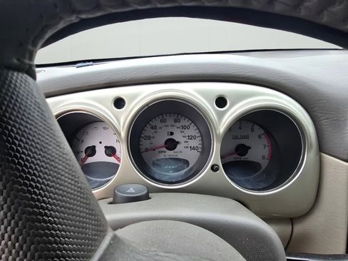 Used 2005 Chrysler PT Cruiser GT image 23