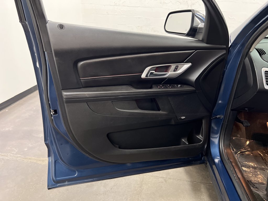 Used 2017 GMC Terrain SLT w/ Driver Alert Package I FWD image 11