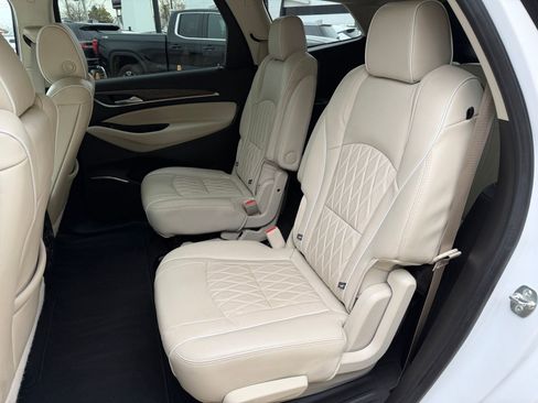 Used 2024 Buick Enclave Avenir w/ Avenir Technology Package image 24
