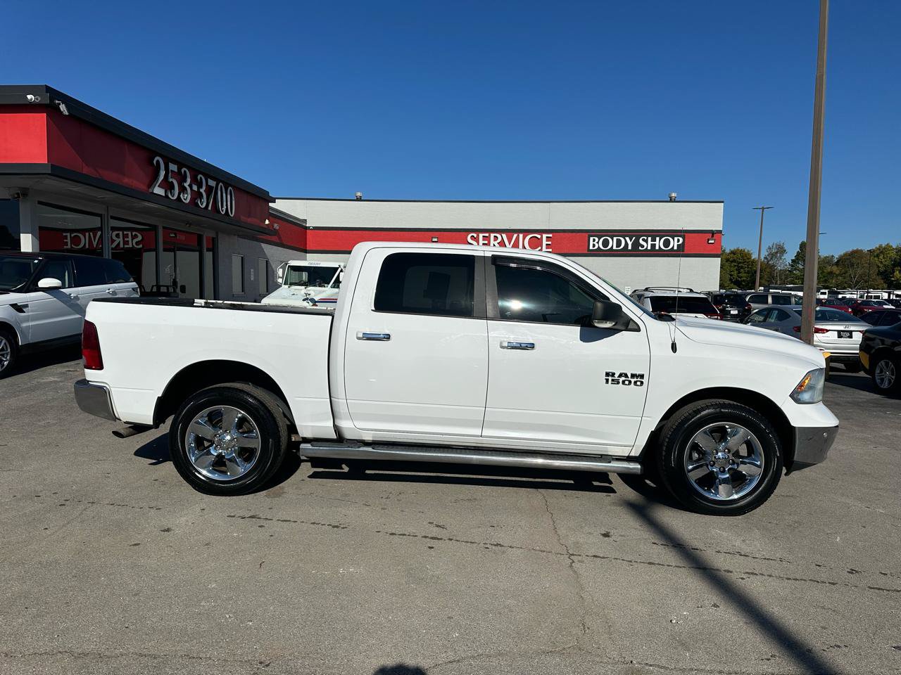 Used 2017 RAM 1500 Big Horn AWD/4WD image 2