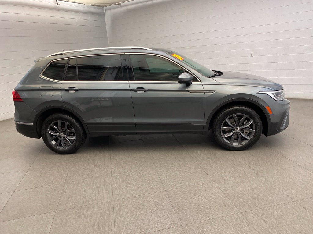 Used 2024 Volkswagen Tiguan SE FWD image 9