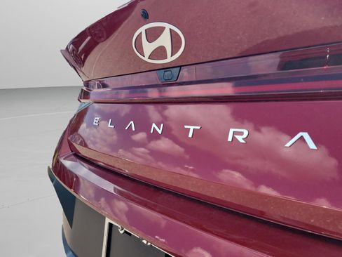 New 2026 Hyundai Elantra Limited image 5