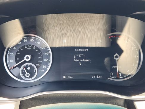 Used 2023 Genesis G70 2.0T w/ Sport Prestige Package RWD image 16