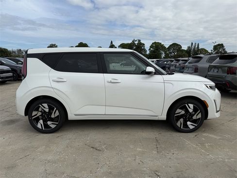New 2025 Kia Soul GT-Line w/ GT-Line Technology Package image 3