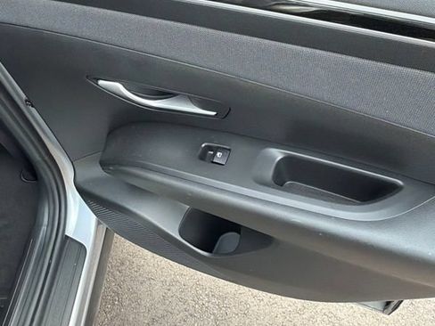 Used 2023 Hyundai Tucson SEL w/ Convenience Package FWD image 12