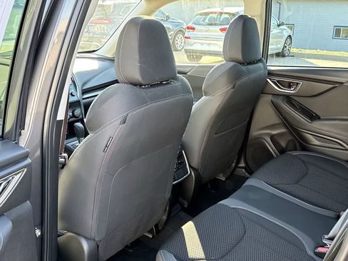 Used 2024 Subaru Forester Premium image 17