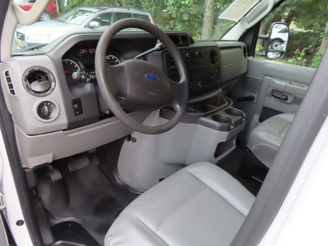 Used 2012 Ford E-150 and Econoline 150 RWD image 12