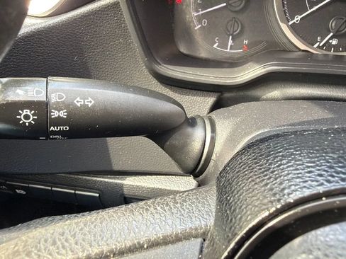 Used 2020 Toyota Corolla LE FWD image 14