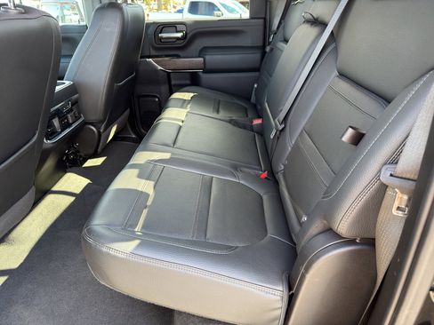 Used 2023 GMC Sierra 2500 Denali w/ Denali Ultimate Package image 28