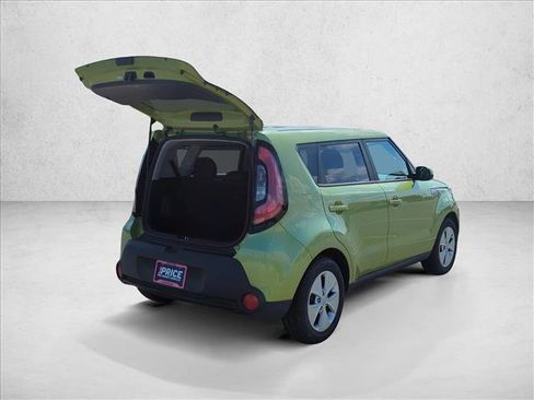 Used 2016 Kia Soul w/ Convenience Package FWD image 6
