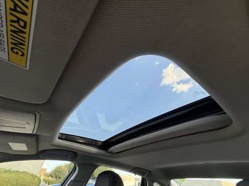 Used 2022 Acura TLX FWD image 15