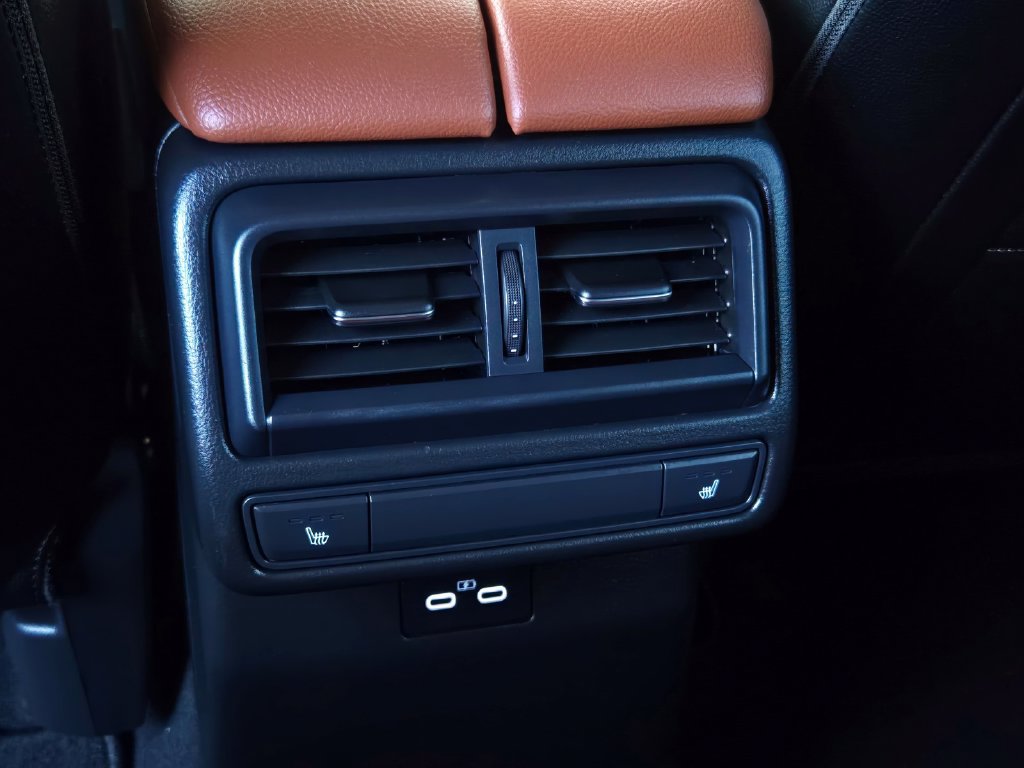 Certified 2025 MAZDA CX-50 Meridian Edition AWD/4WD image 18