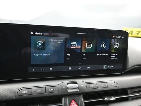 Used 2025 Kia K4 LXS image 20