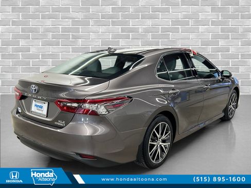 Used 2020 Toyota Corolla XSE image 1