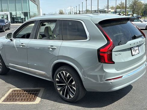 New 2026 Volvo XC90 T8 Ultra w/ Lounge Package AWD/4WD image 4