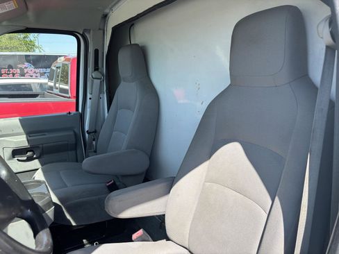 Used 2014 Ford E-350 and Econoline 350 Super Duty image 14