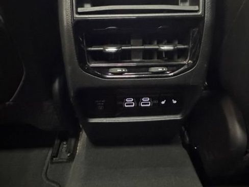 Used 2024 Jeep Grand Cherokee Limited 4xe AWD/4WD image 28