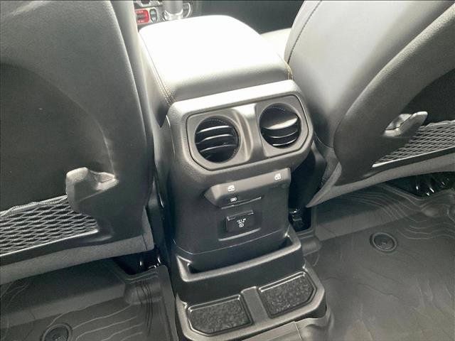 Used 2025 Jeep Wrangler Unlimited Rubicon 392 AWD/4WD image 21