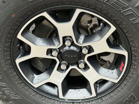 Used 2023 Jeep Wrangler Rubicon w/ LED Lighting Group image 10