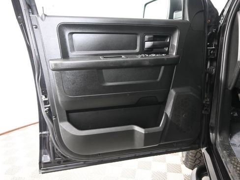 Used 2019 RAM 1500 Express w/ Wheel & Sound Group AWD/4WD image 17