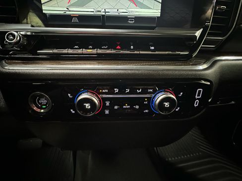 Certified 2024 GMC Sierra 1500 Elevation AWD/4WD image 35