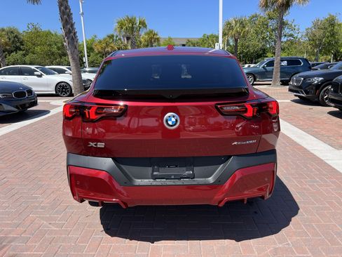 Used 2025 BMW X2 xDrive28i image 9