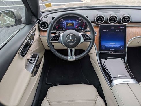 Used 2022 Mercedes-Benz C 300 Sedan image 17