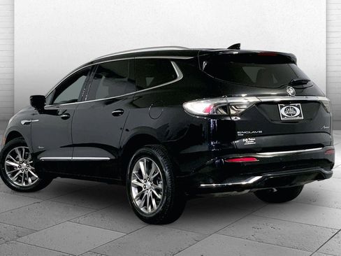 Used 2022 Buick Enclave Avenir w/ Avenir Technology Package image 11