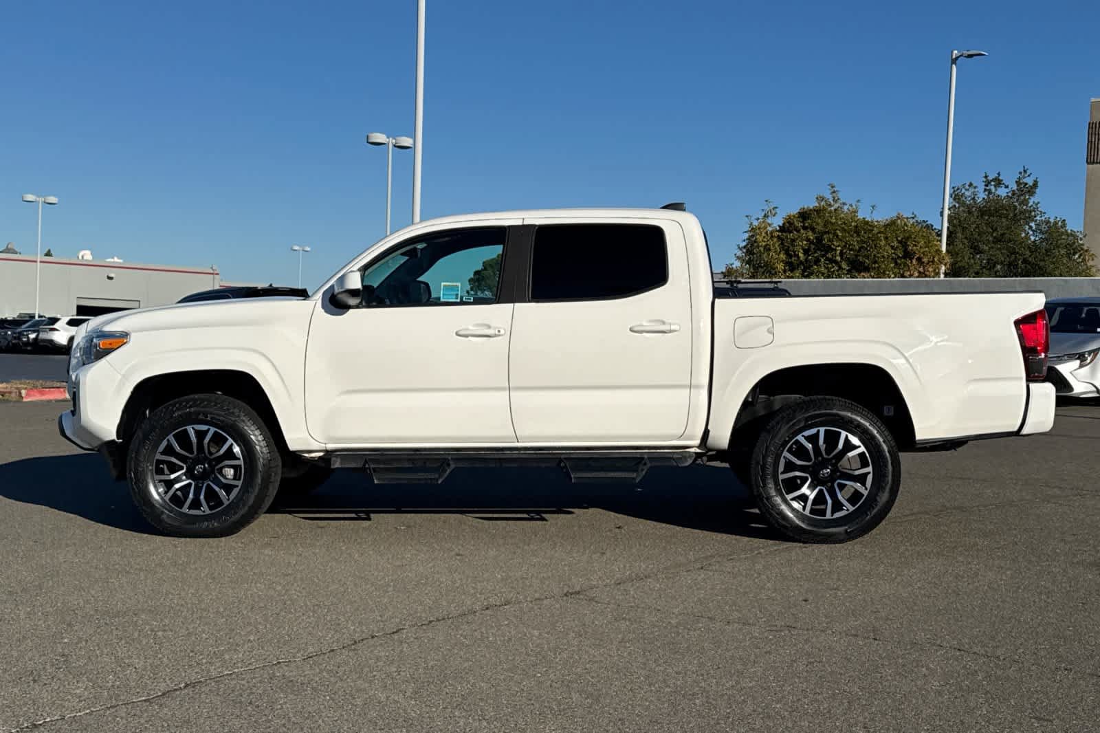 Used 2021 Toyota Tacoma SR w/ SR Convenience Package RWD image 9
